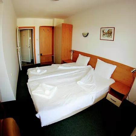 R&g Hotel 2*