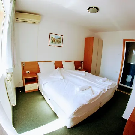 Hotel R&g Nessebar