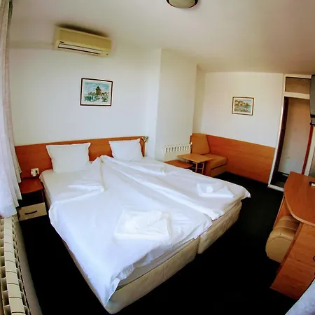 Hotel R&g Nessebar