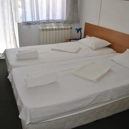 Hotel R&g 2*